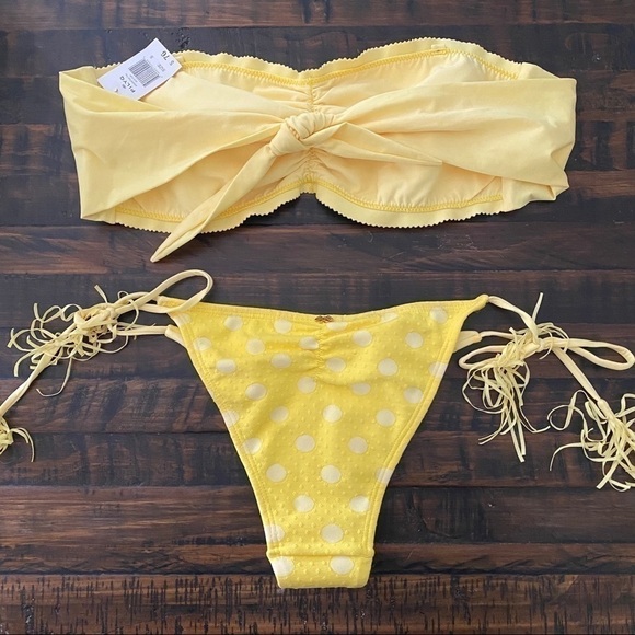 𝅺NWT PILYQ Scalloped Bandeau Bikini Set Polka Dot - Picture 3 of 4